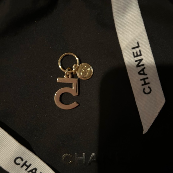 Chanel 5 charm - Picture 2 of 4